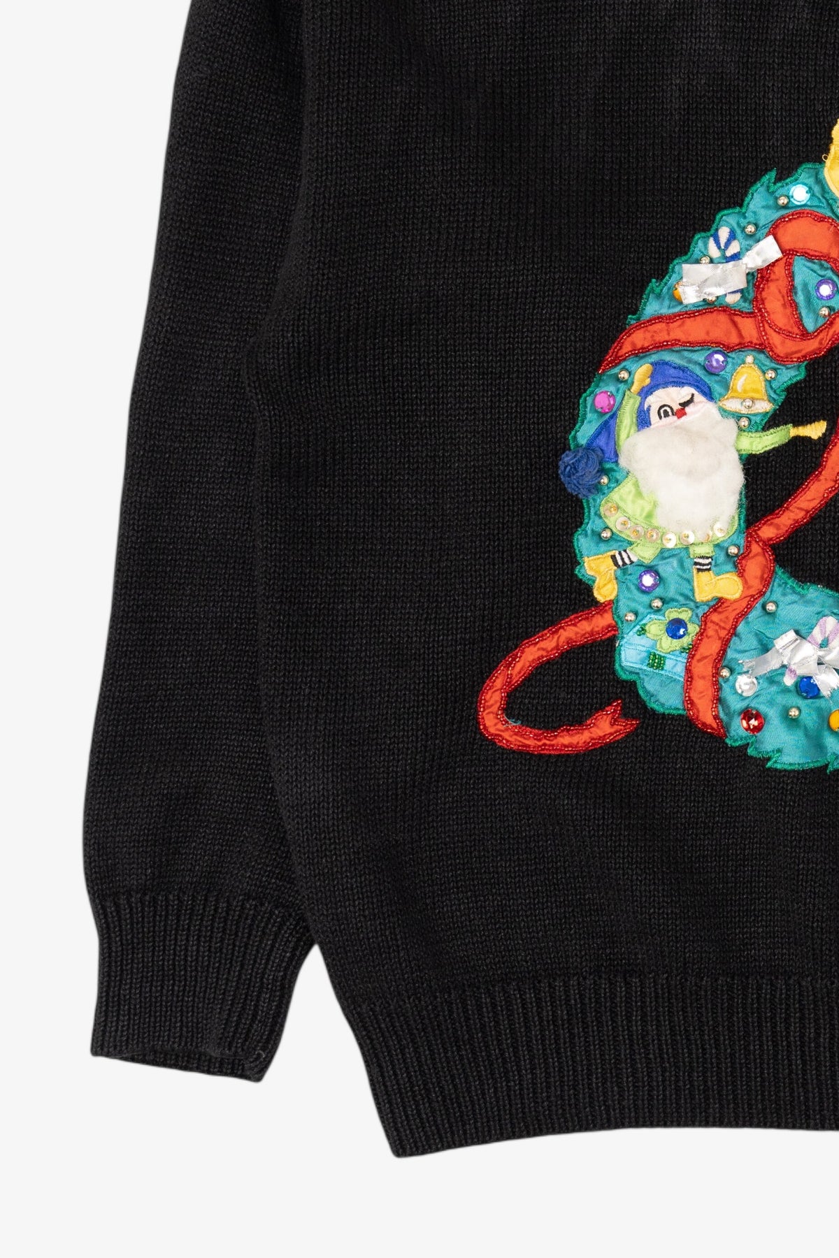 Vintage Black Work in Progress Elves In Wreath Ugly Christmas Pullover (1990s)