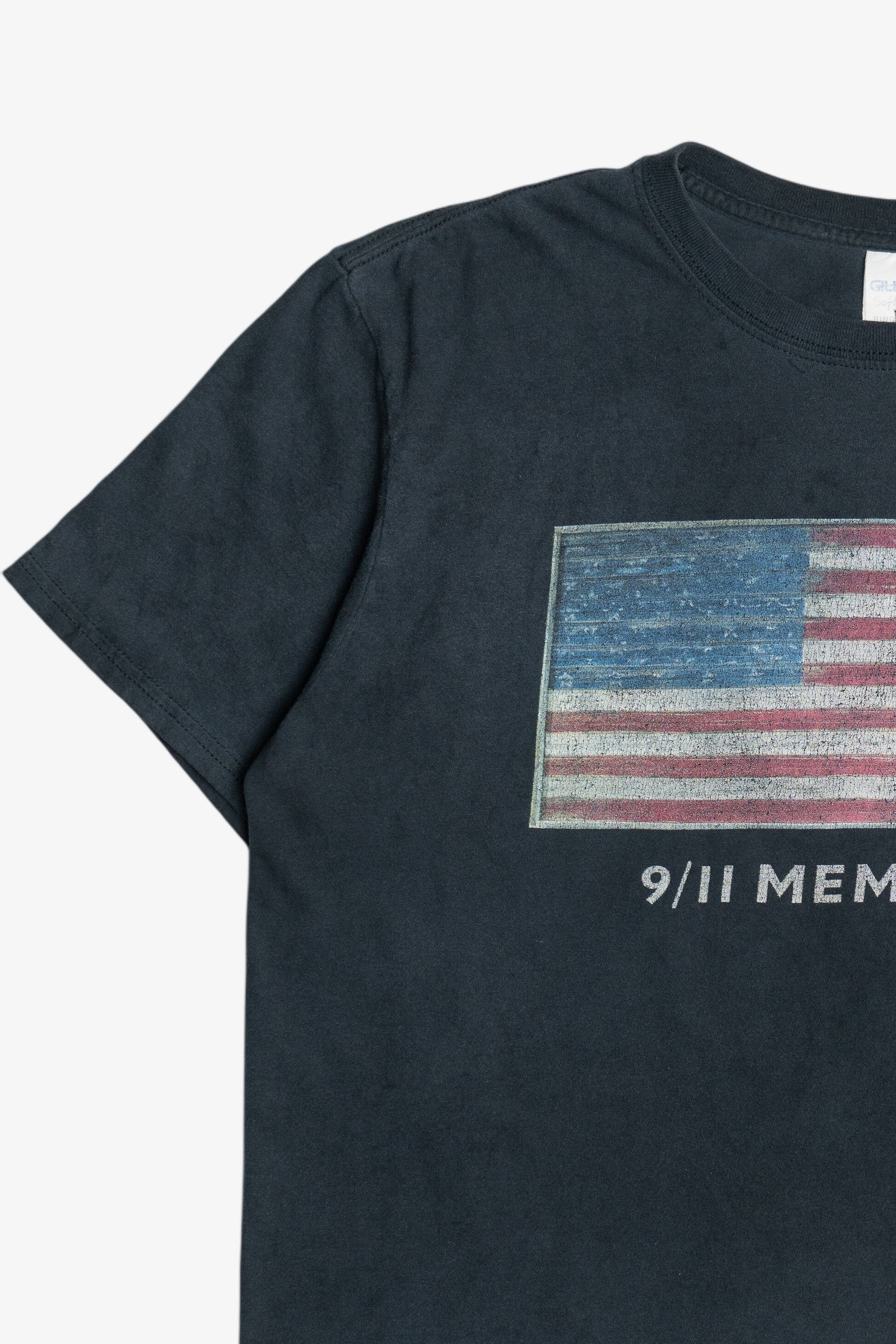 Vintage "9/11 Memorial" Faded Distressed T-Shirt (2000s)
