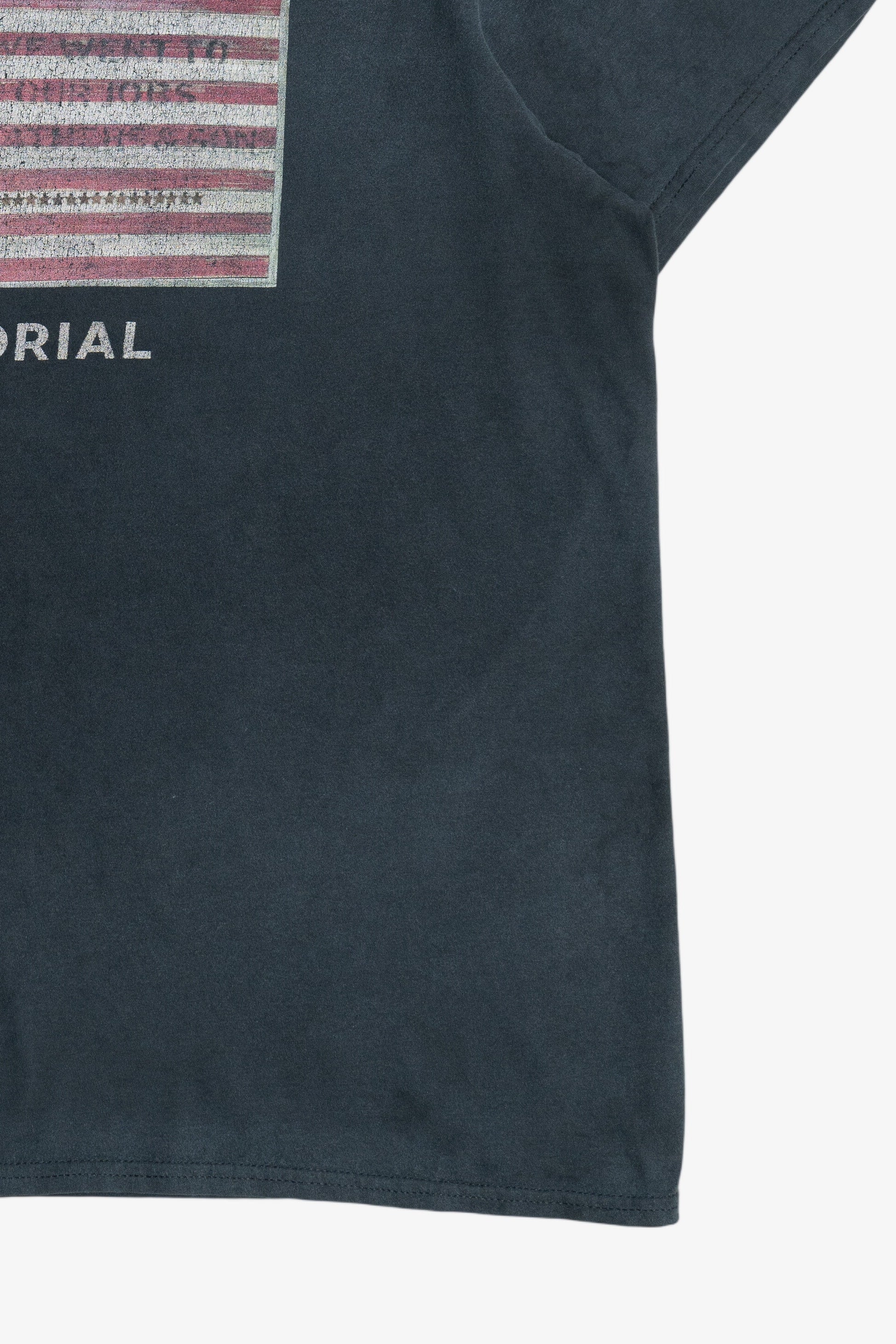 Vintage "9/11 Memorial" Faded Distressed T-Shirt (2000s)