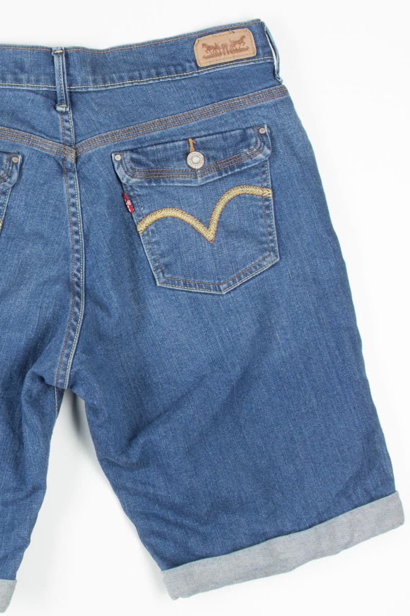 Medium Wash Levi's Denim Bermuda Shorts 244 (sz. 8)