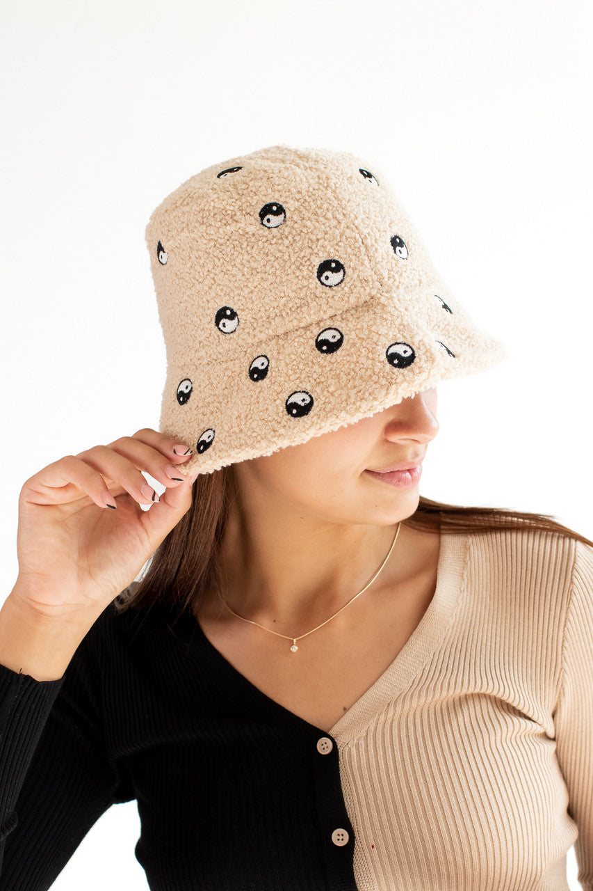 Beige Yin Yang Sherpa Bucket Hat