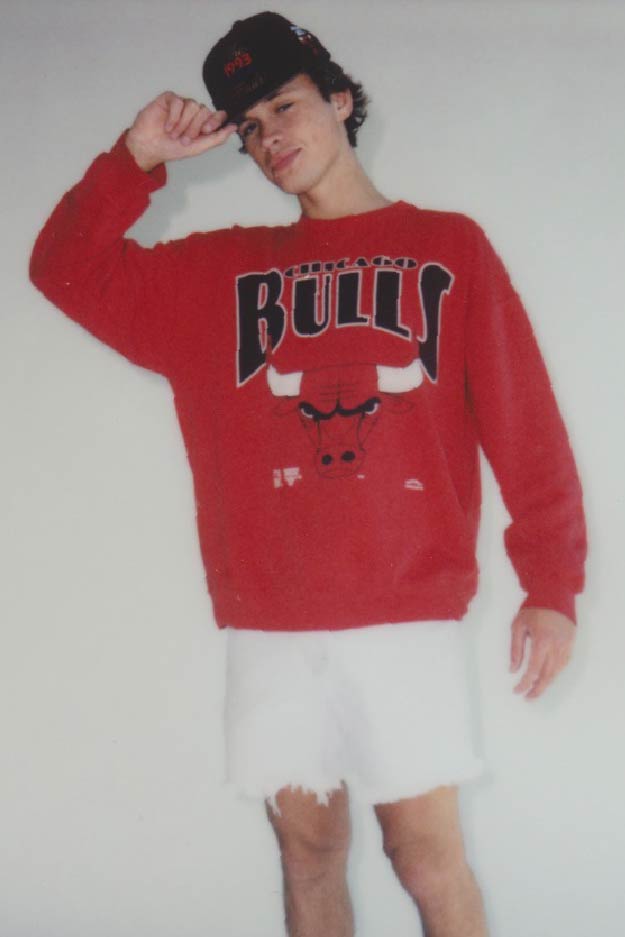 model wearing vintage chicago bulls sweatshirt