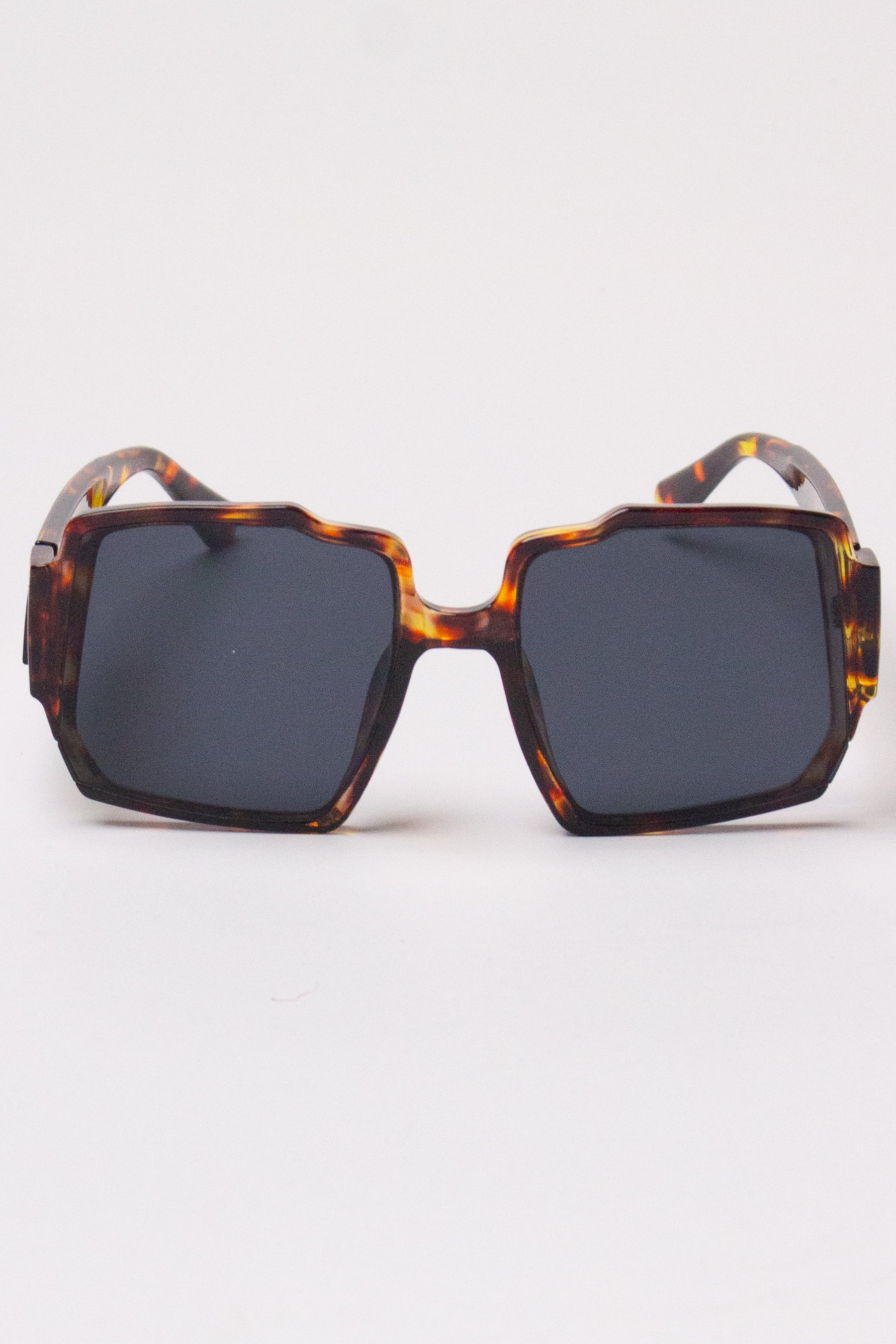 Oversized Wavy Square Sunglasses – Ragstock