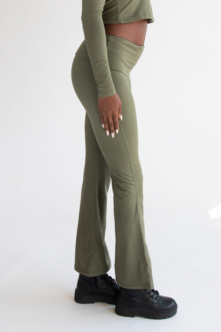 Fold Over Fleece Lined Flare Leggings