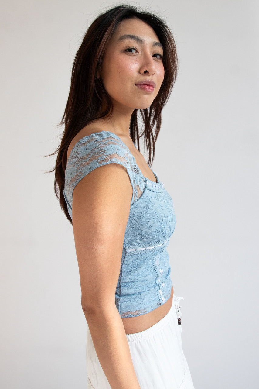 トップス andwang Lace trim ribbon tops トップス andwang Lace trim ribbon tops Lace trim ribbon tops