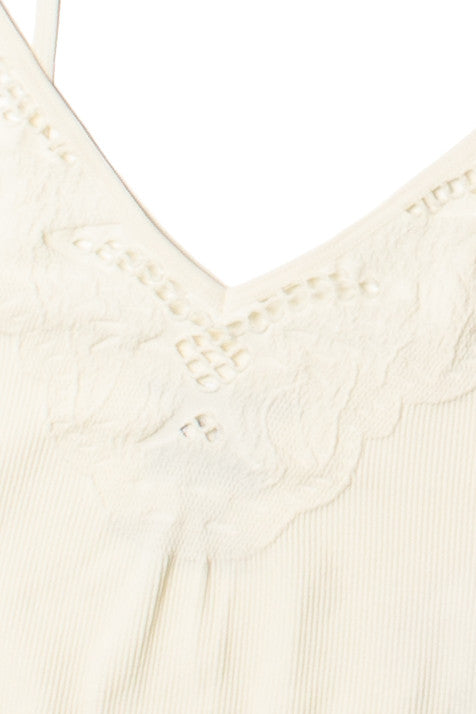 Vanilla Seamless Lace Pattern Cami