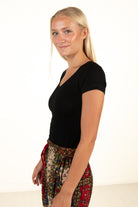 Black Seamless V Neck Tee
