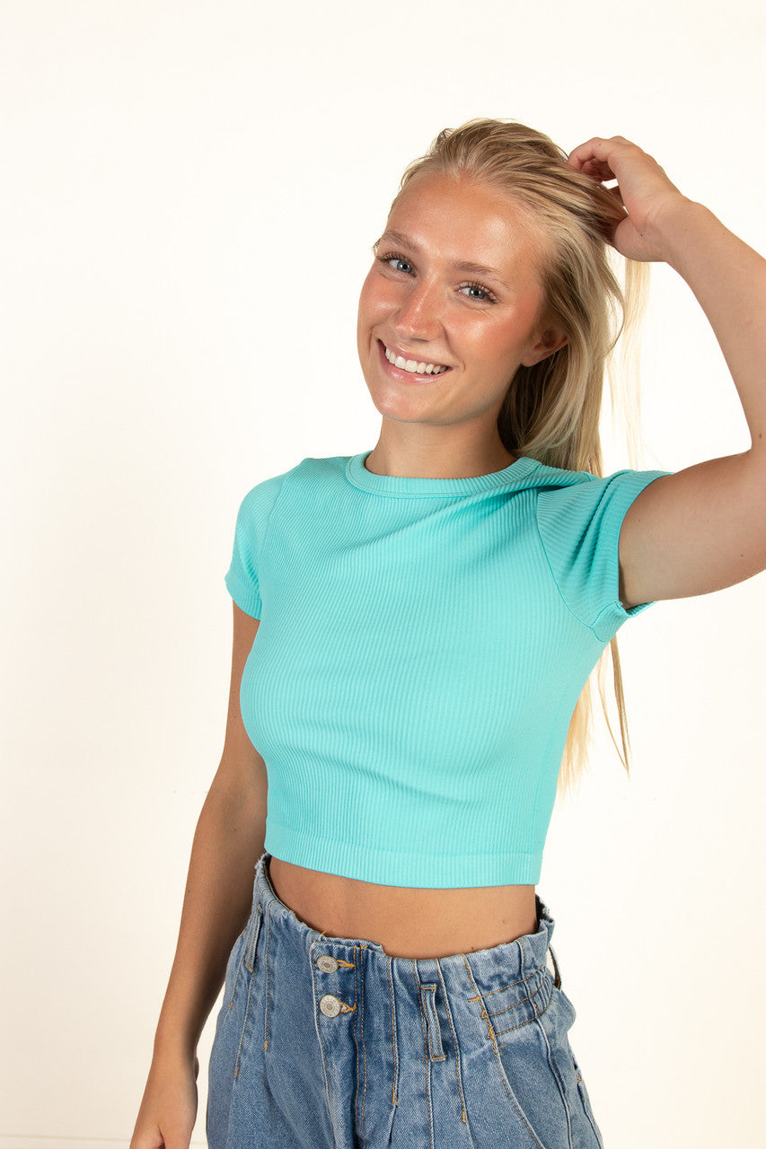 Light Blue Seamless Crop Shirt