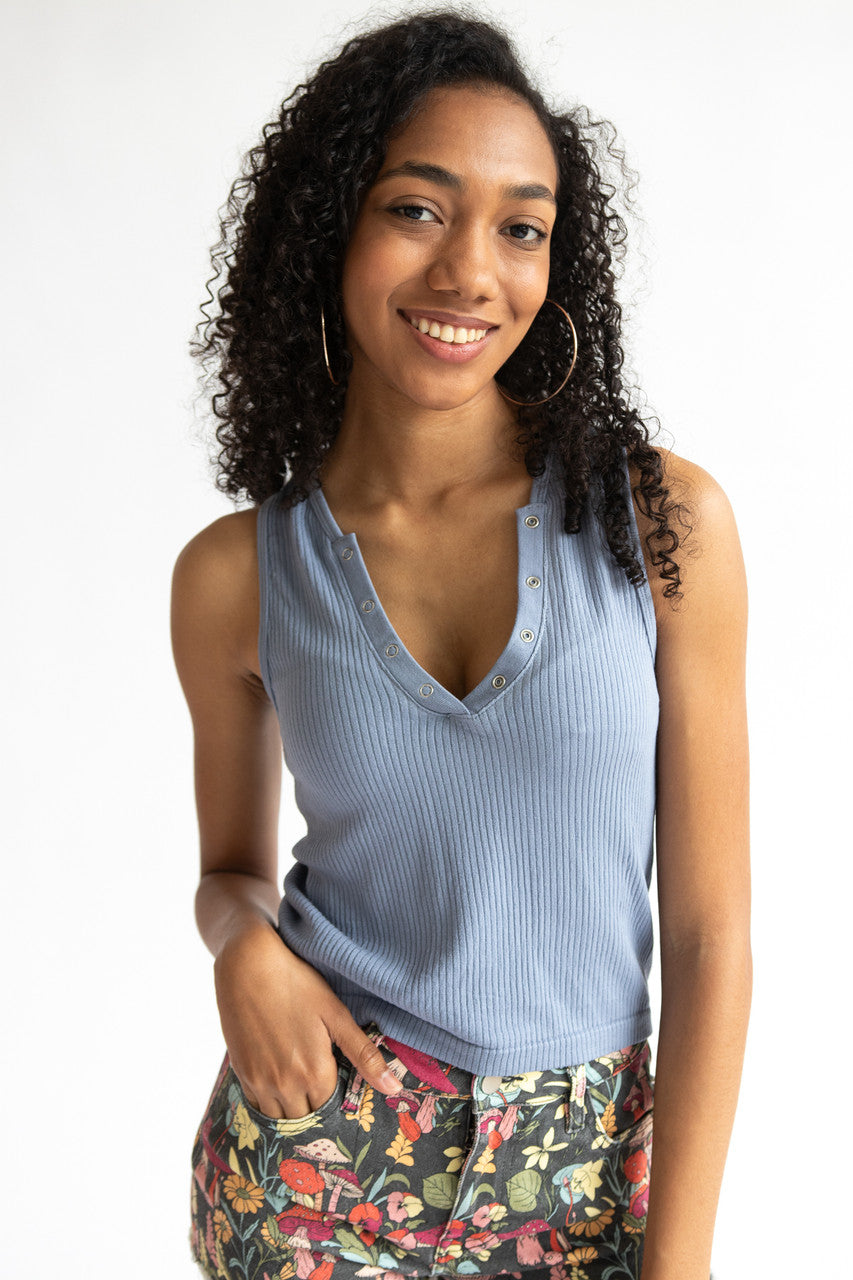 Seamless Snap Henley Tank Top