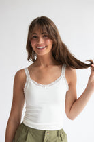 Seamless Lace Trim Bow Tank Top