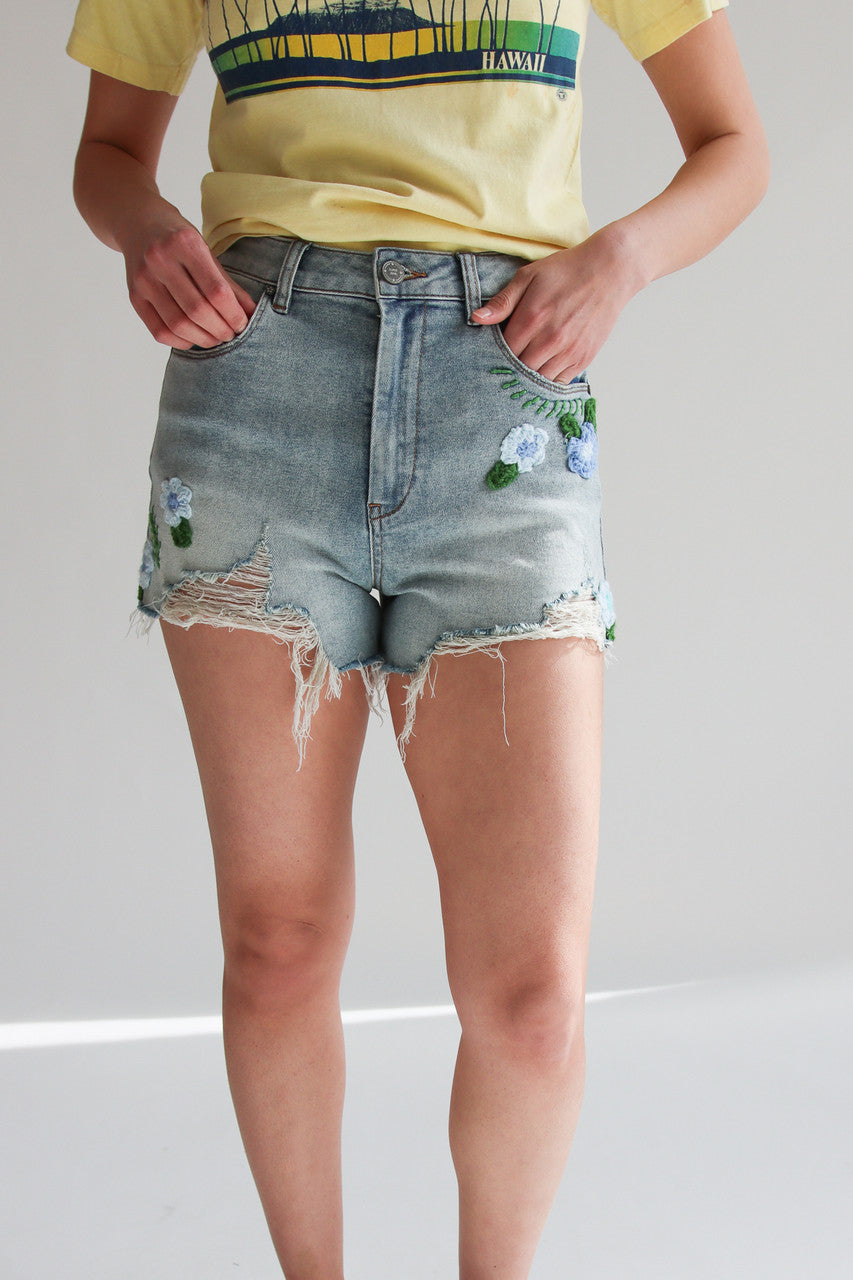 Crochet Flowers Cut Off Shorts