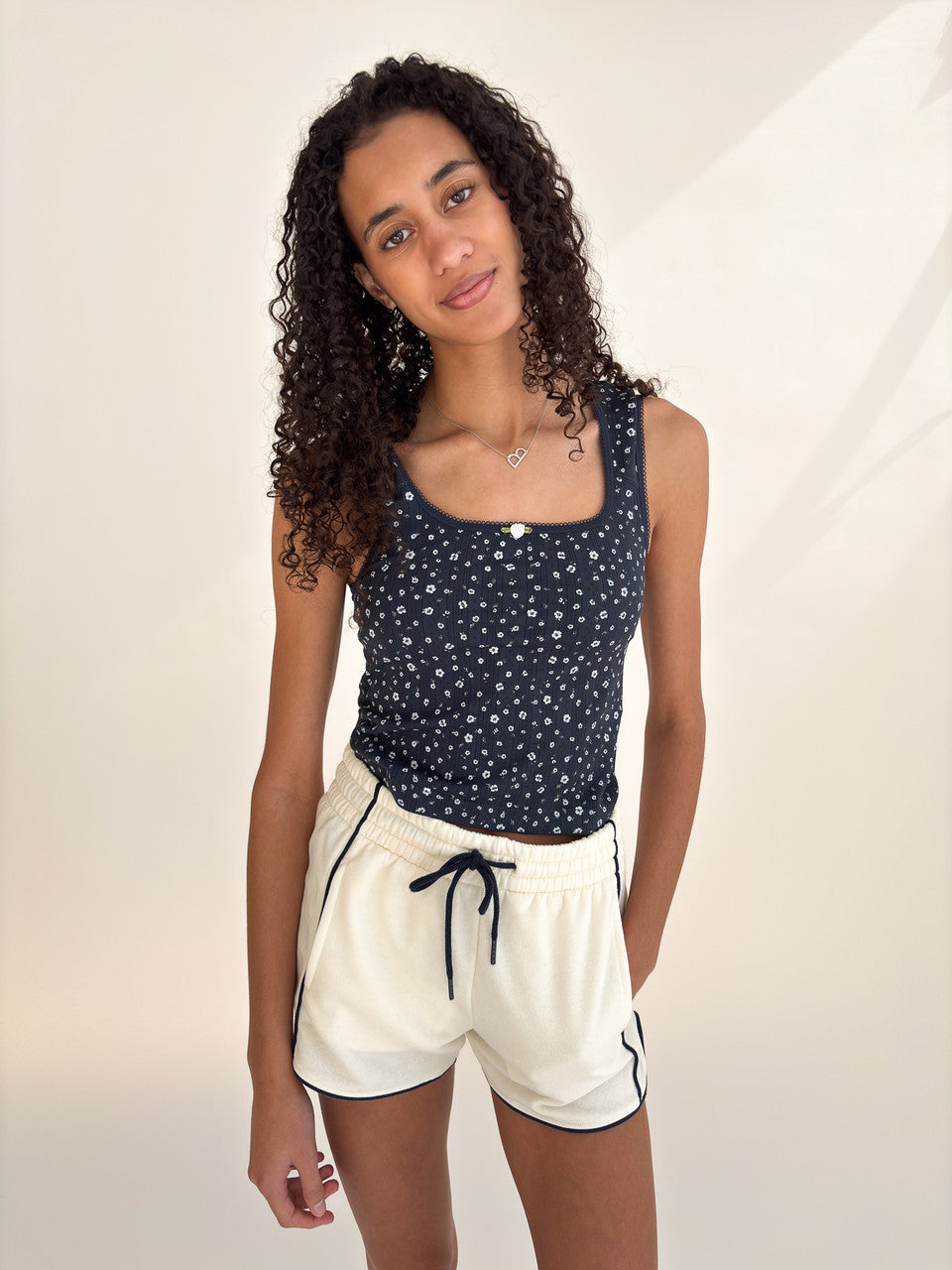 Contrast Piping Dolphin Shorts
