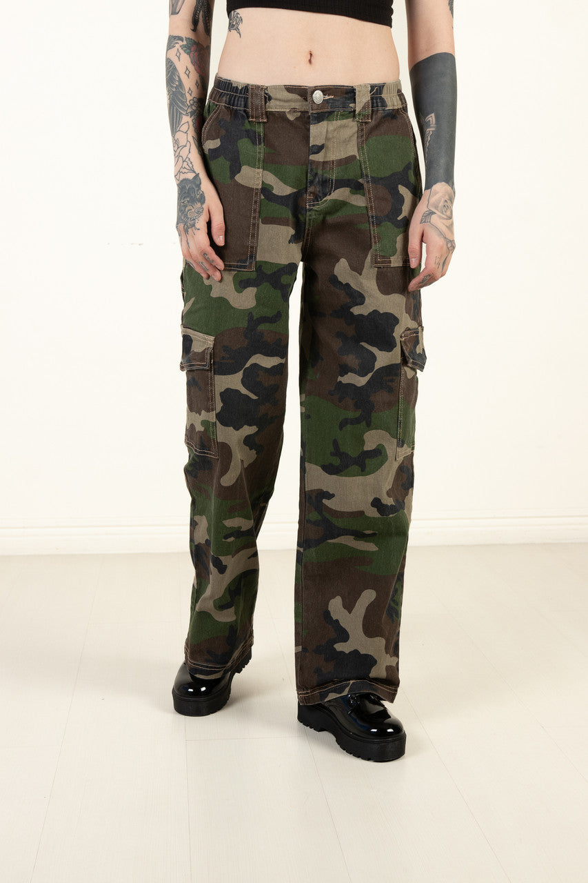 Camo Cargo Skater Jeans