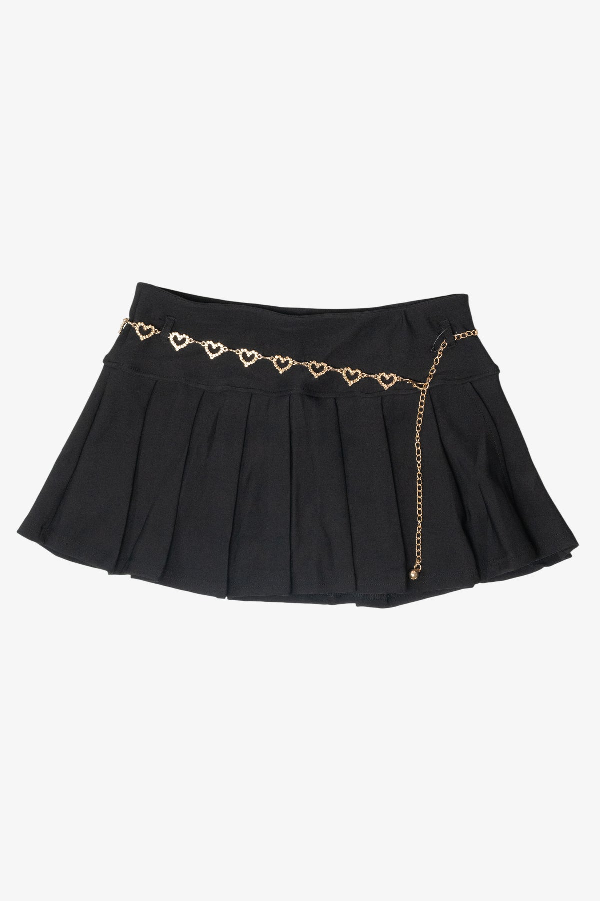Black pleated mini skirt with a gold heart chain belt