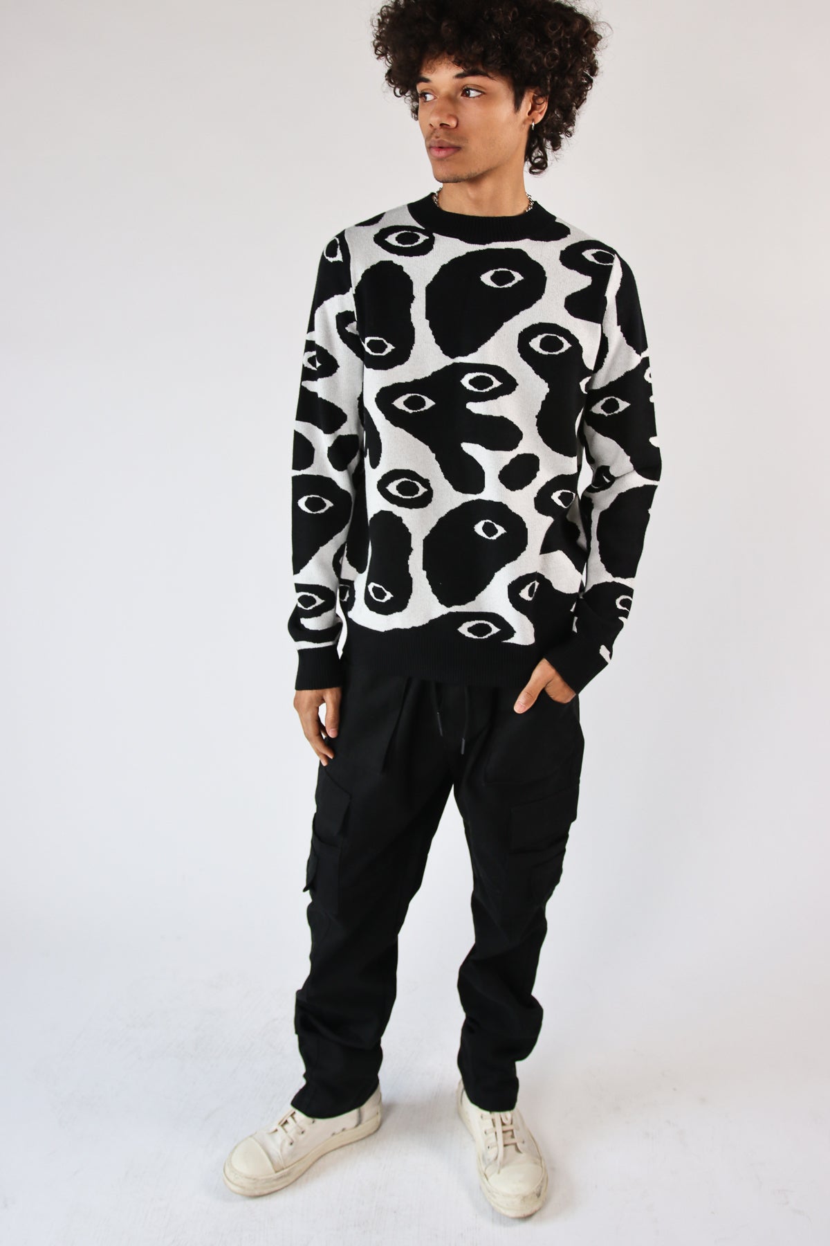 Amoeba Smooth Knit Sweater White & Black