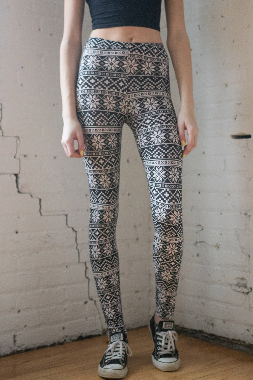 Snowflake Pattern Leggings