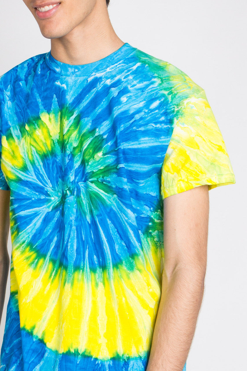 tie dye t shirt blue