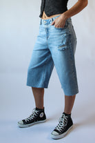 Distressed Long Jorts Light