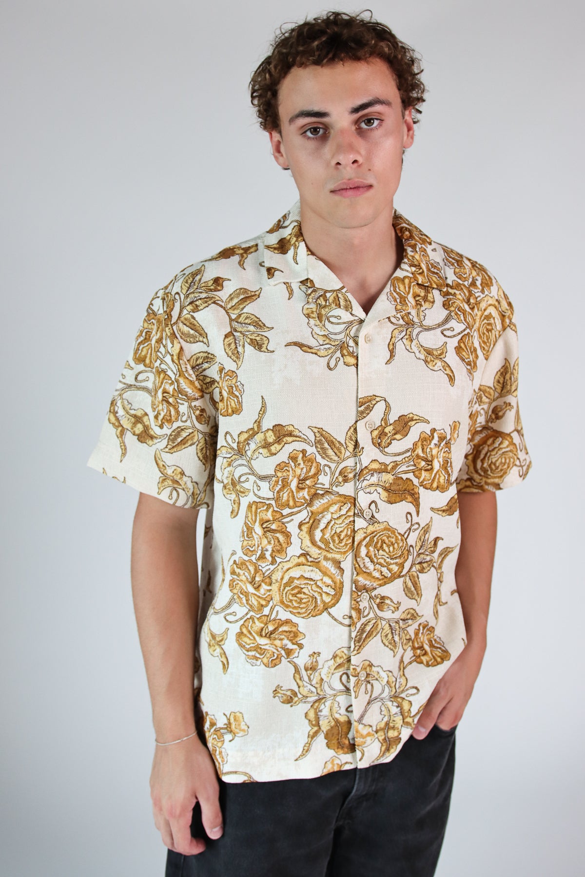 Gold Roses Button Up