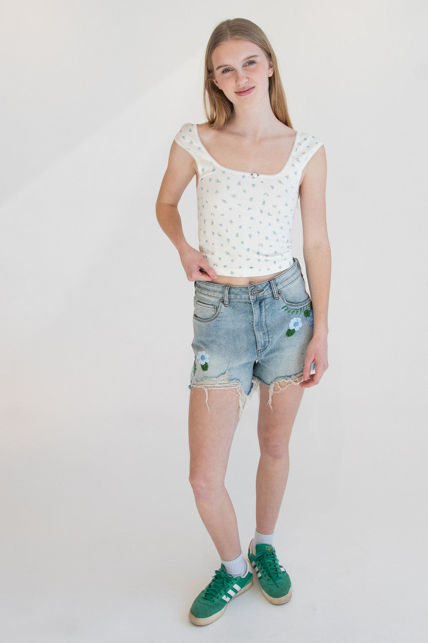 Crochet Flowers Cut Off Shorts