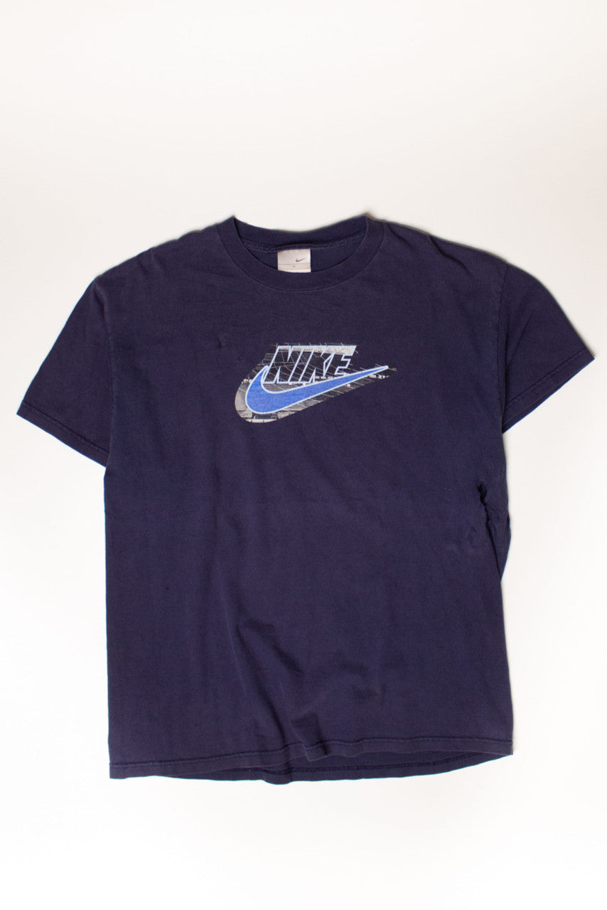 Vintage Nike T-Shirt (2000s) 1