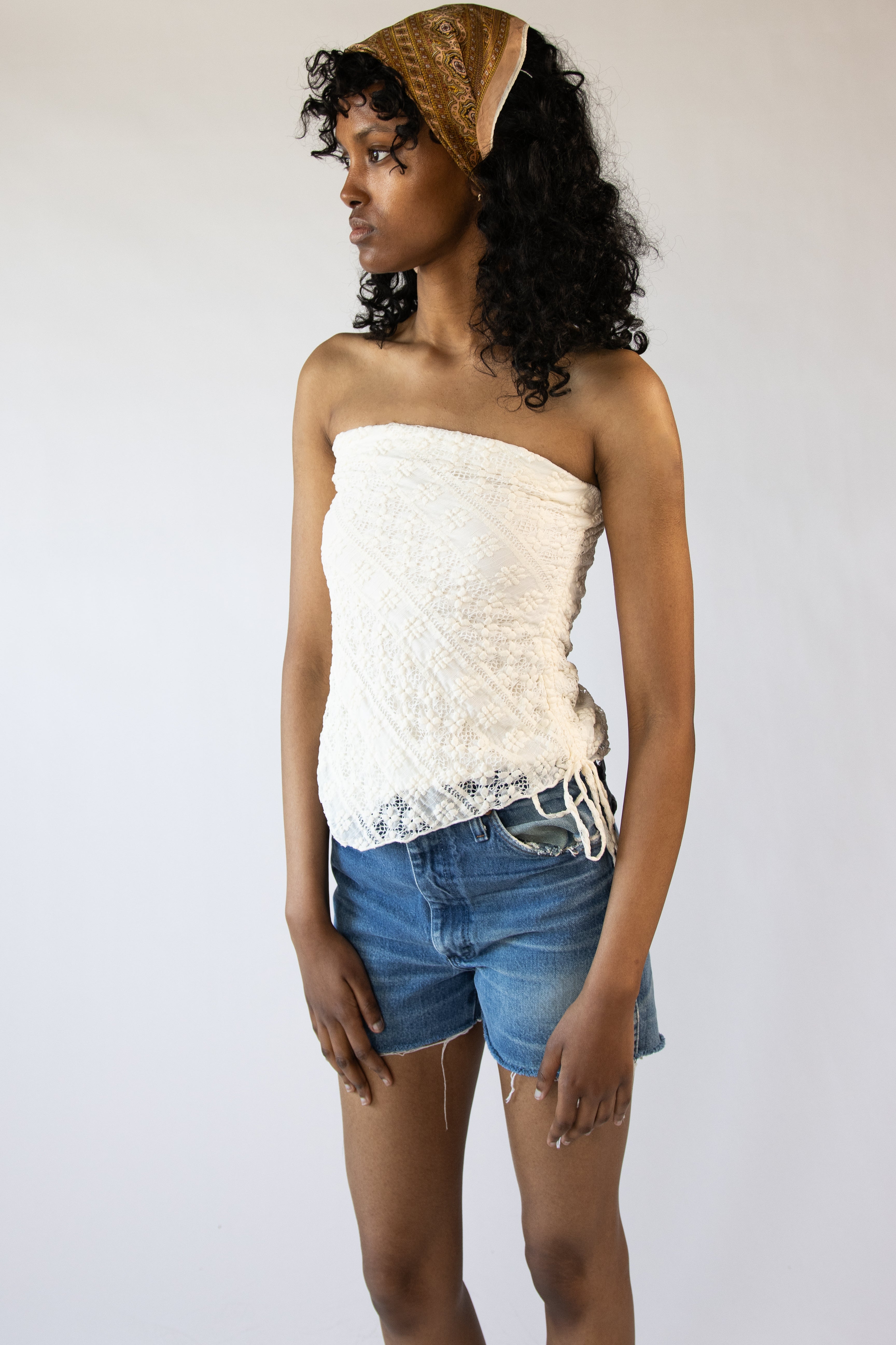 Side Ruched Floral Lace Tube Top