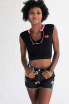 Embroidered Patch Sporty Notch Neck Seamless Tee