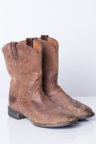 Brown Leather Ariat Vintage Cowboy Boots (8D)