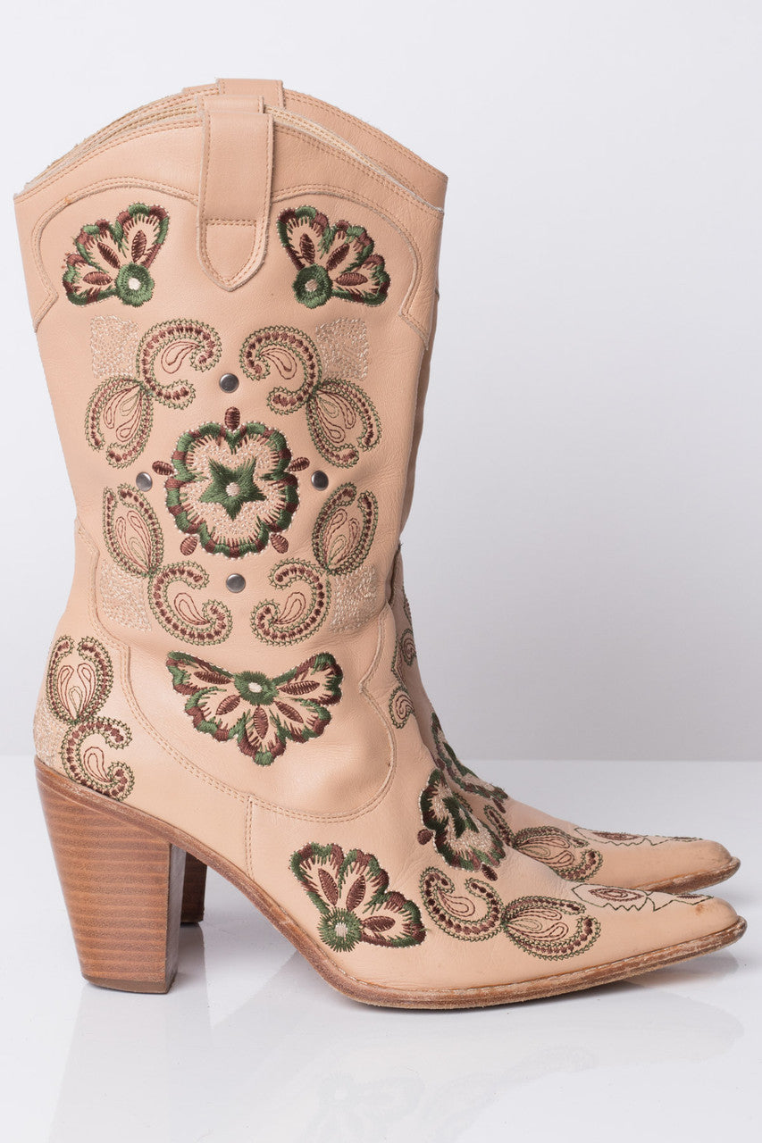 Embroidered High Heel Vintage Cowboy Boots