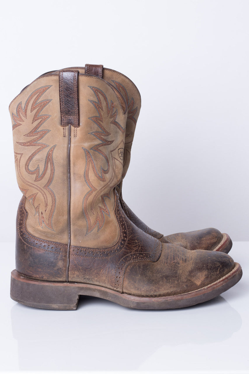 Brown Leather Ariat Vintage Cowboy Boots (10.5 EE)