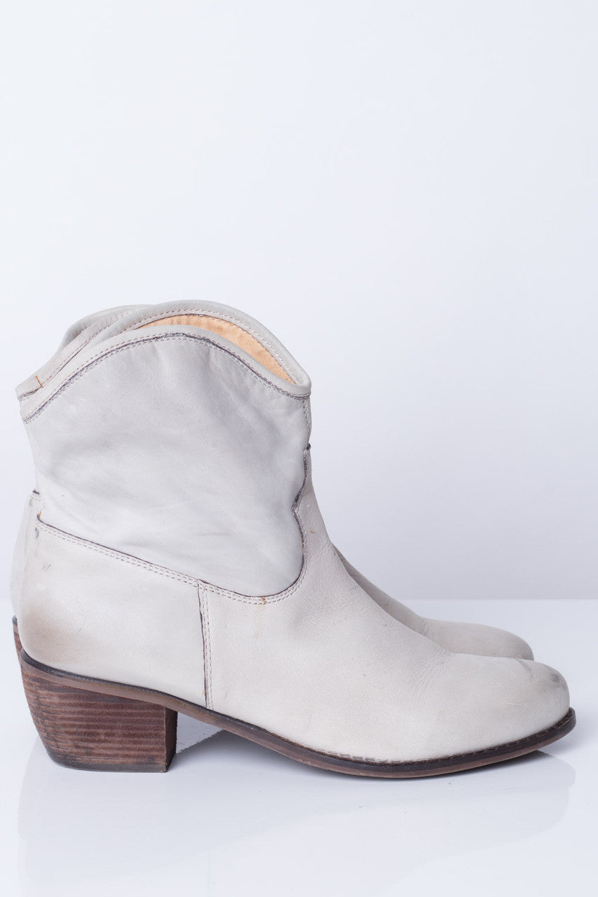 Grey Leather Ankle Boots (11M)