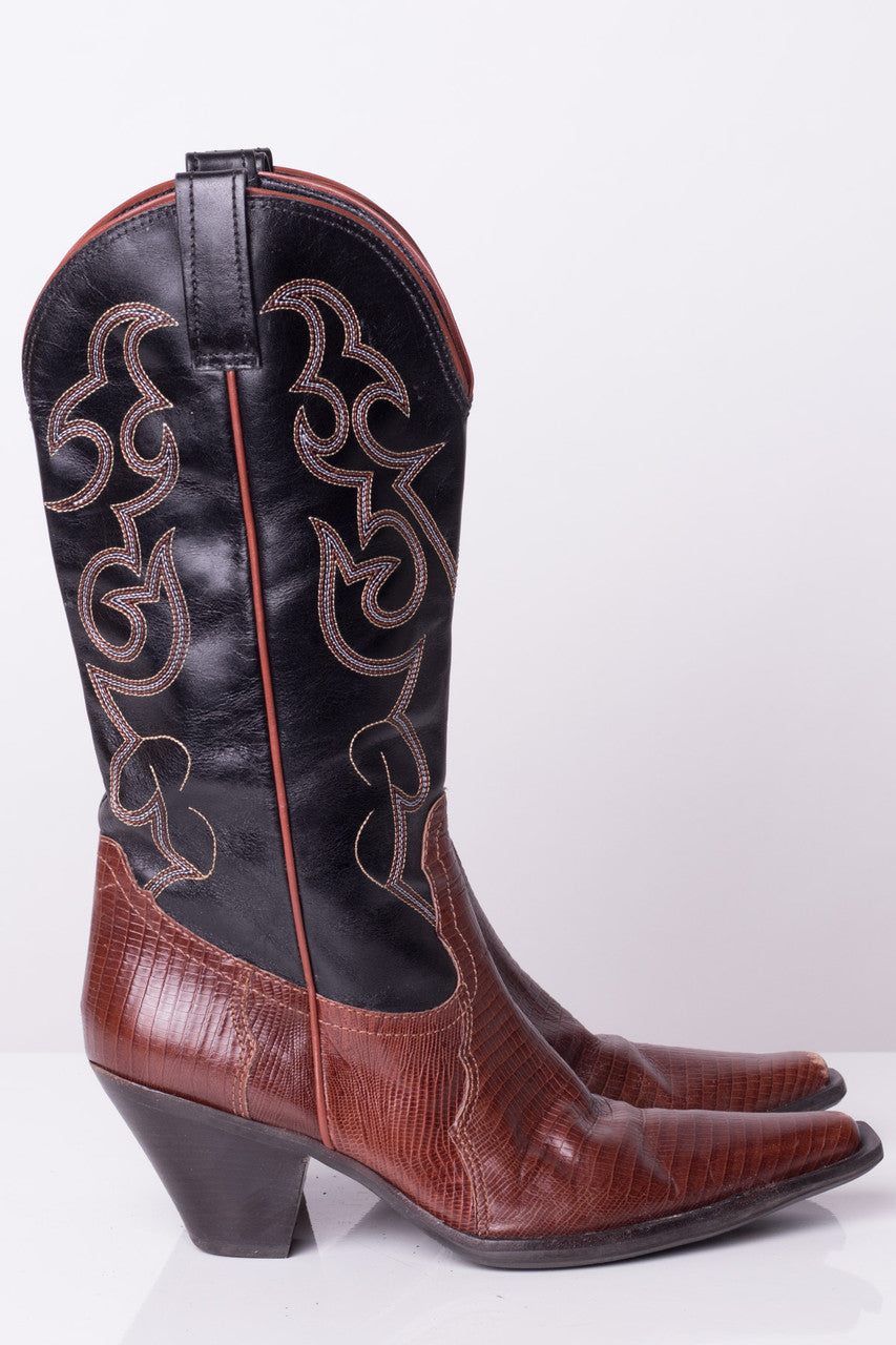 Two-Toned Embroidered Cowboy Boots (7M)