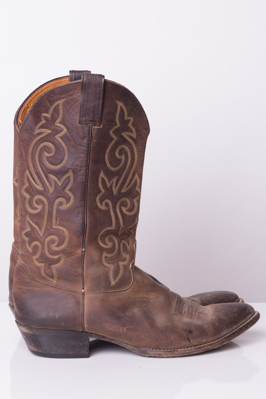 Embroidered Justin Cowboy Boots (13D)