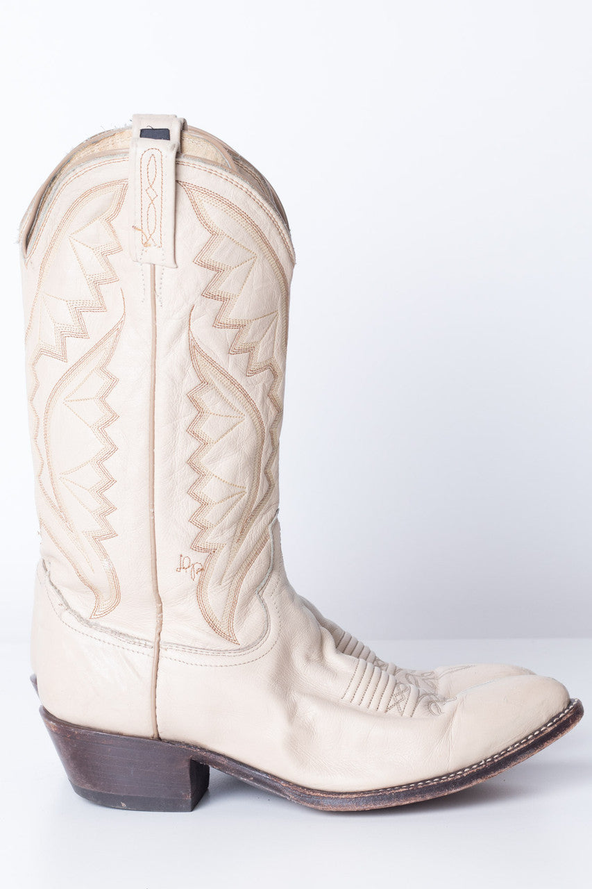 Off White Vintage Cowboy Boots (9D)