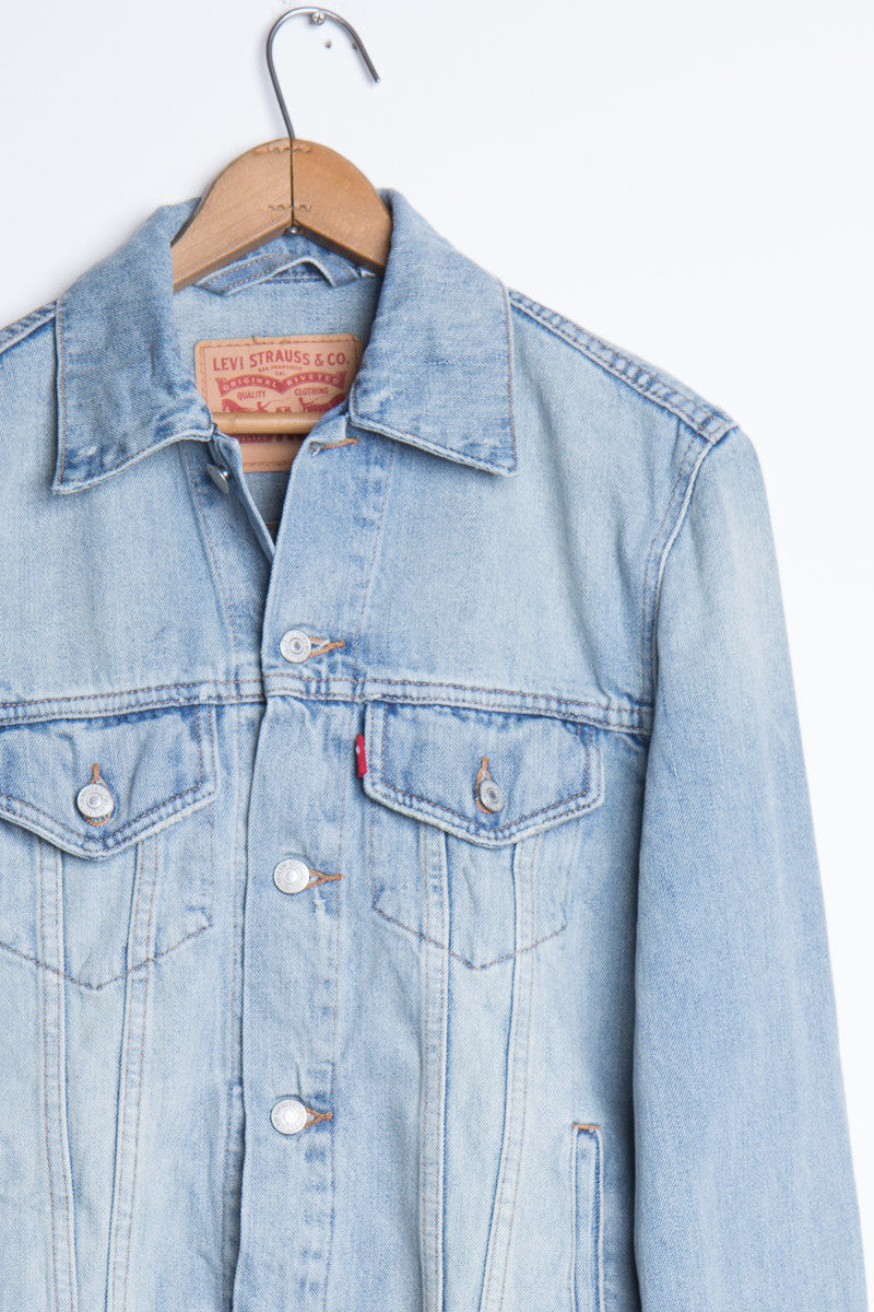 Vintage Denim Jacket 339