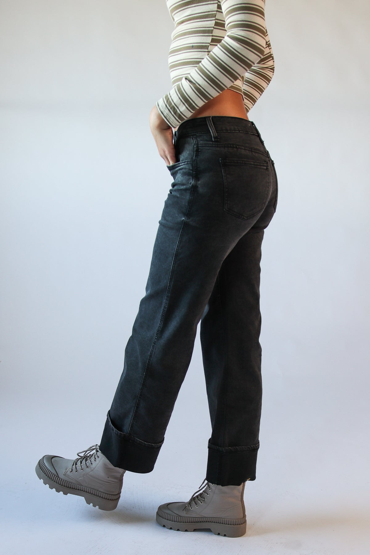 Wide Leg Cuffed Jeans