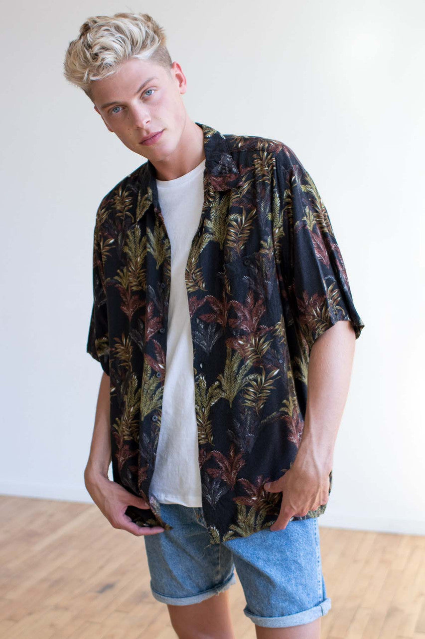 Black Fern Vintage Hawaiian