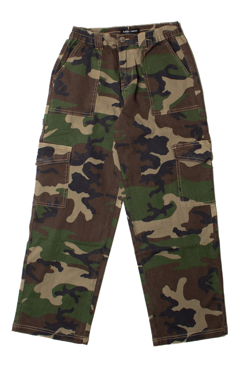 Camo Cargo Skater Jeans