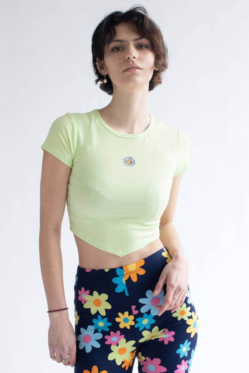 Daisy Embroidered Hanky Hem Tee