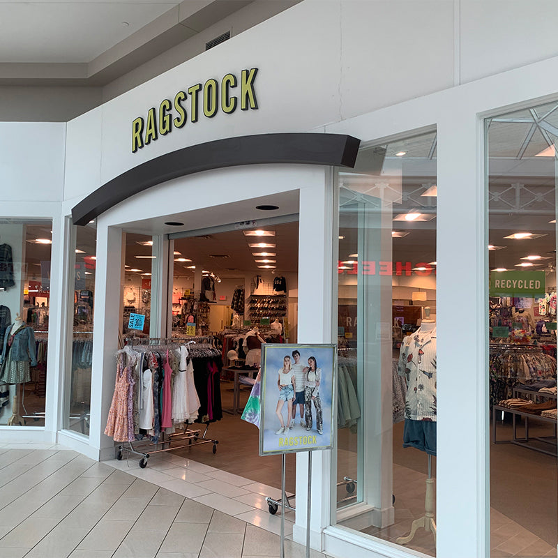 apache mall rochester ragstock storefront