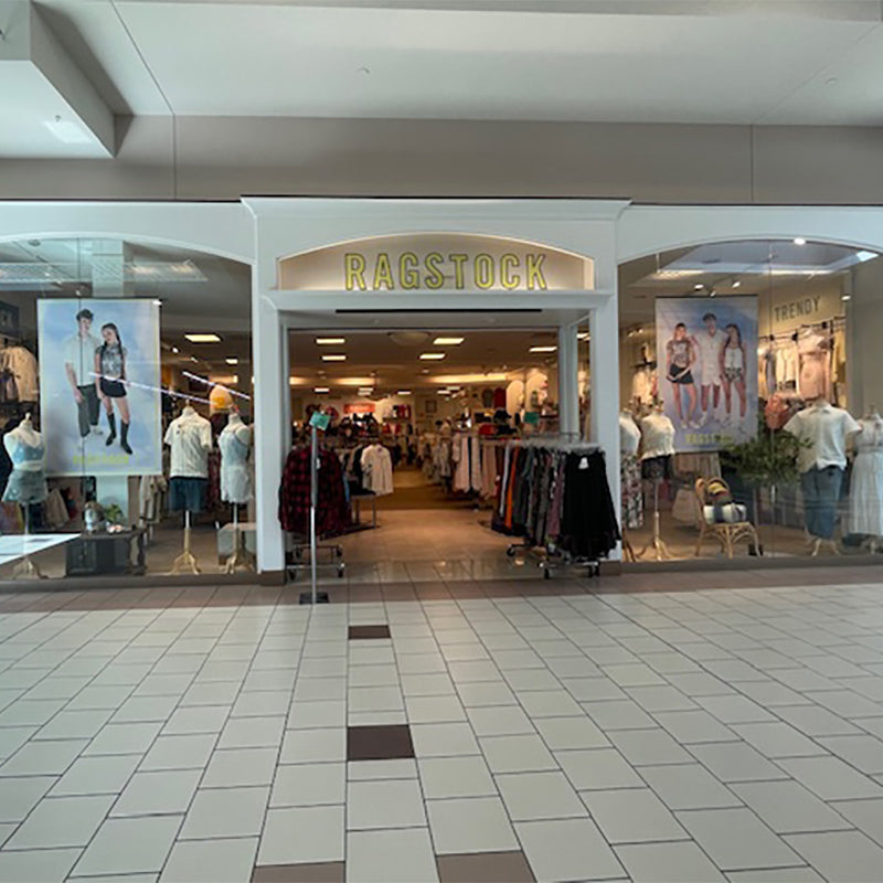 gateway mall lincoln nebraska ragstock storefront