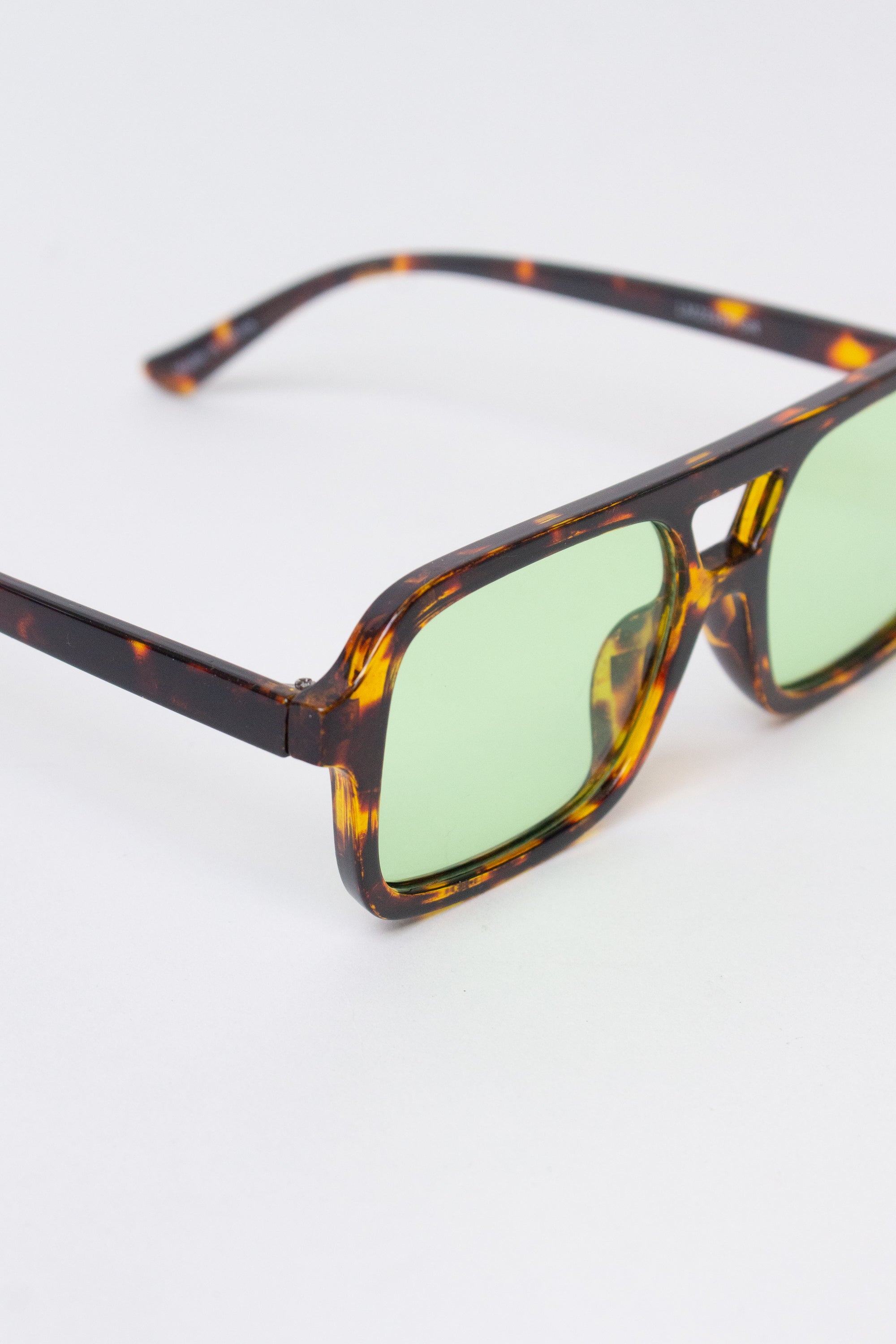 Double Bridge Tortoiseshell Sunglasses - Green