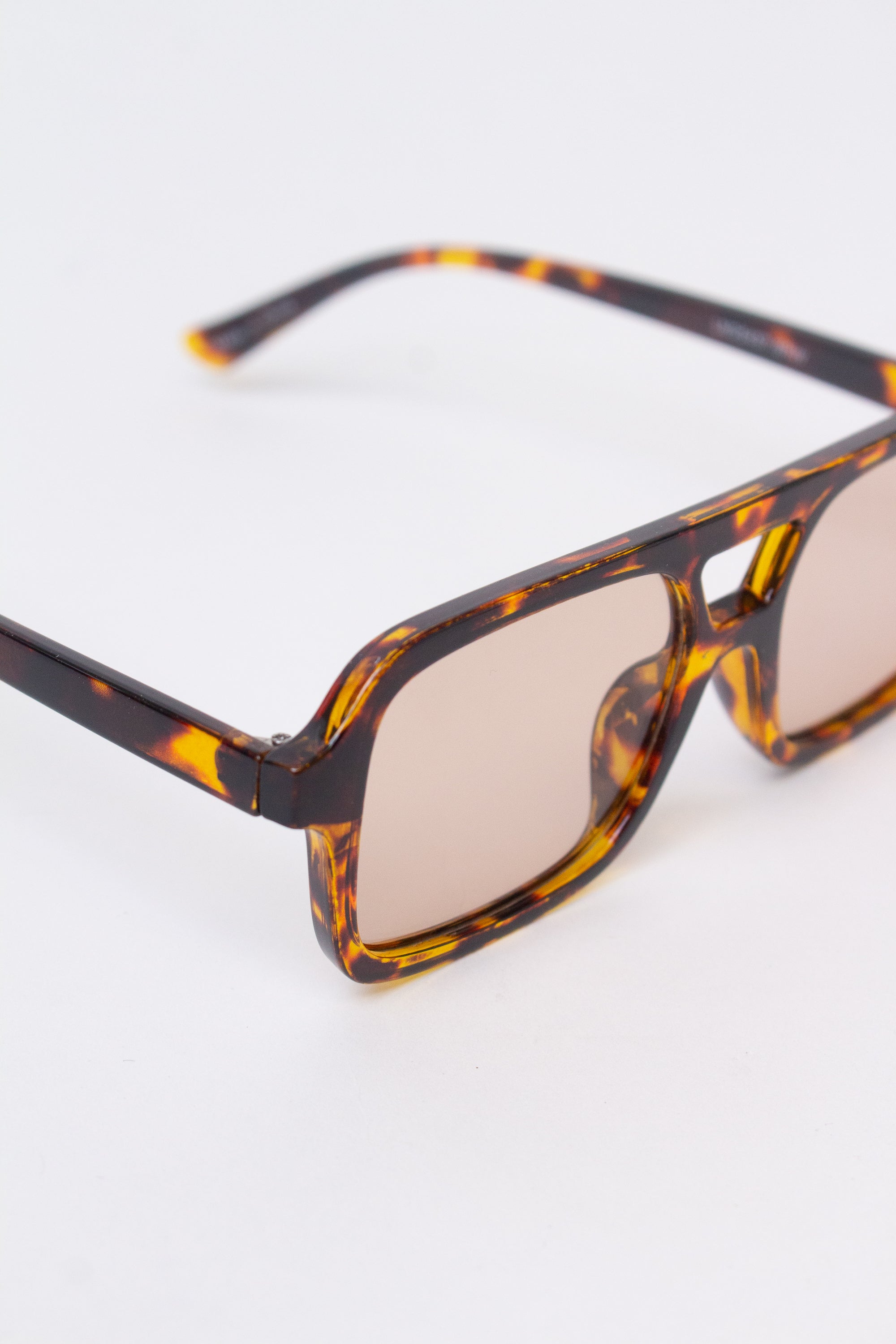 Double Bridge Tortoiseshell Sunglasses - Brown
