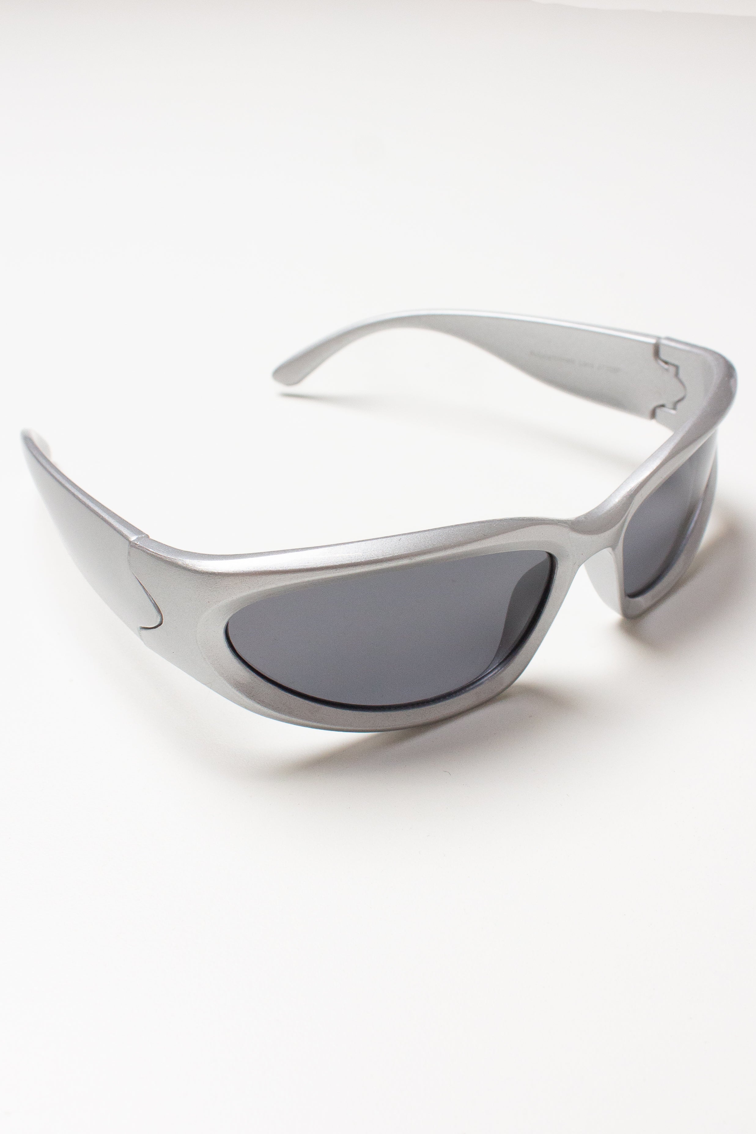 Y2K Metallic Wraparound Sunglasses