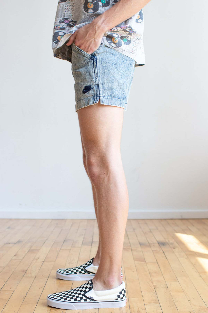 Vintage 90s Nike Challenge Court Denim Shorts (sz. 32)