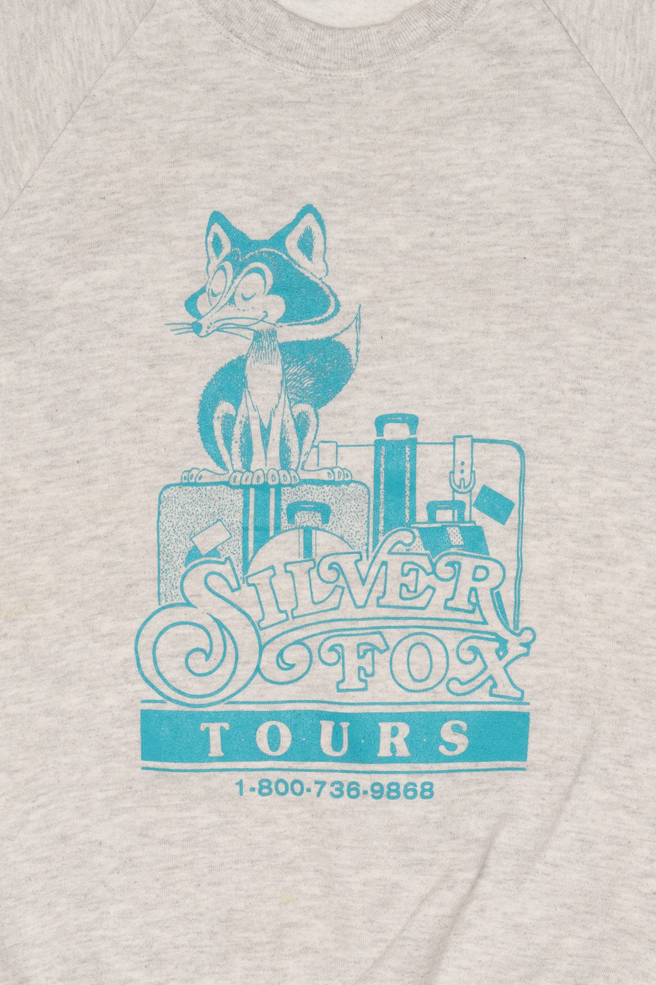 Vintage Light Gray Silver Fox Tours Raglan Sweatshirt (1990s)