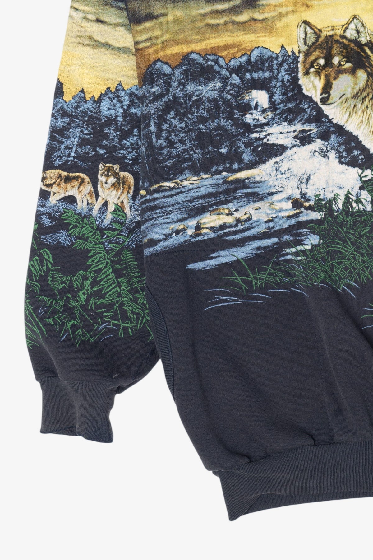 Vintage Navy Blue Wolves All Over Print Sweatshirt (1990s)