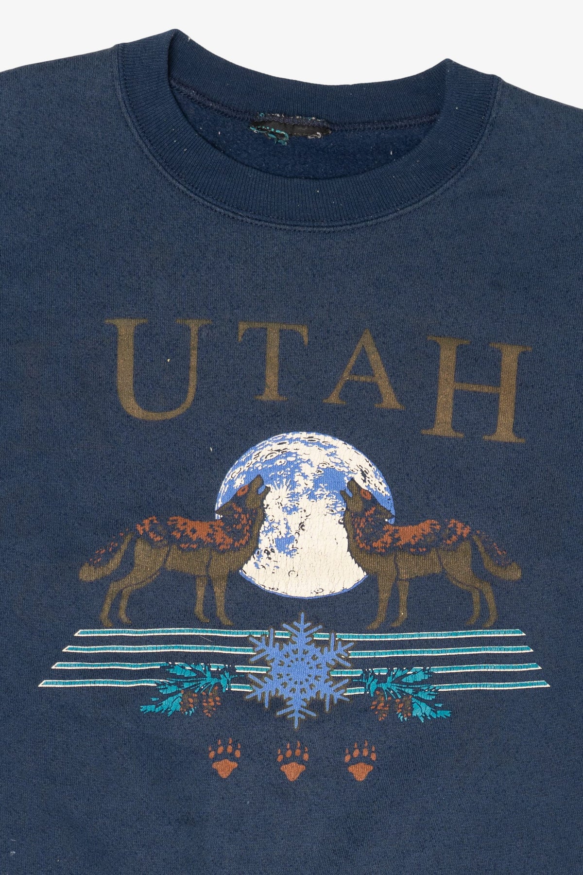 Vintage Navy Blue Utah Wolves Under Moon Sweatshirt (1990s)