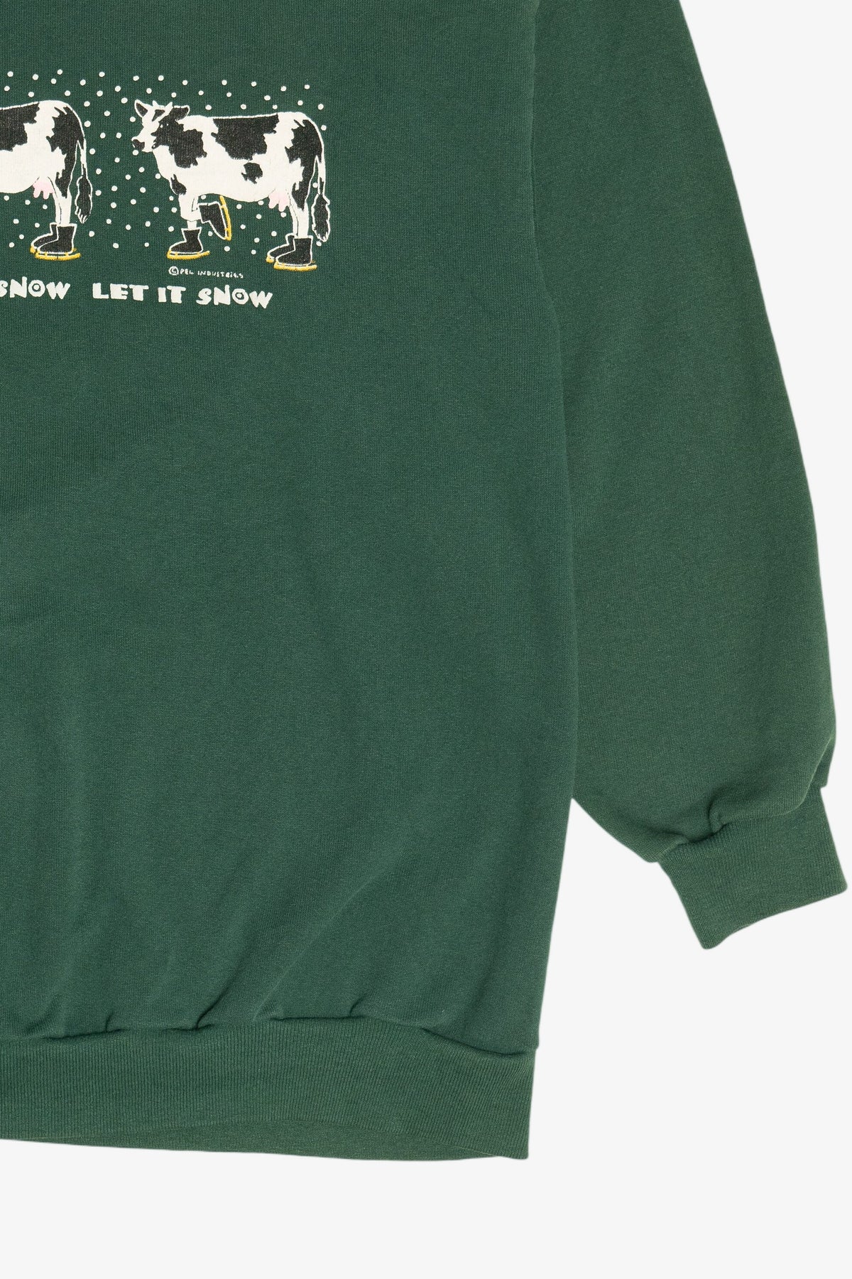 Vintage "Let It Snow Let It Snow Let It Snow" Cows In Winter Boots Sweatshirt (1990s)