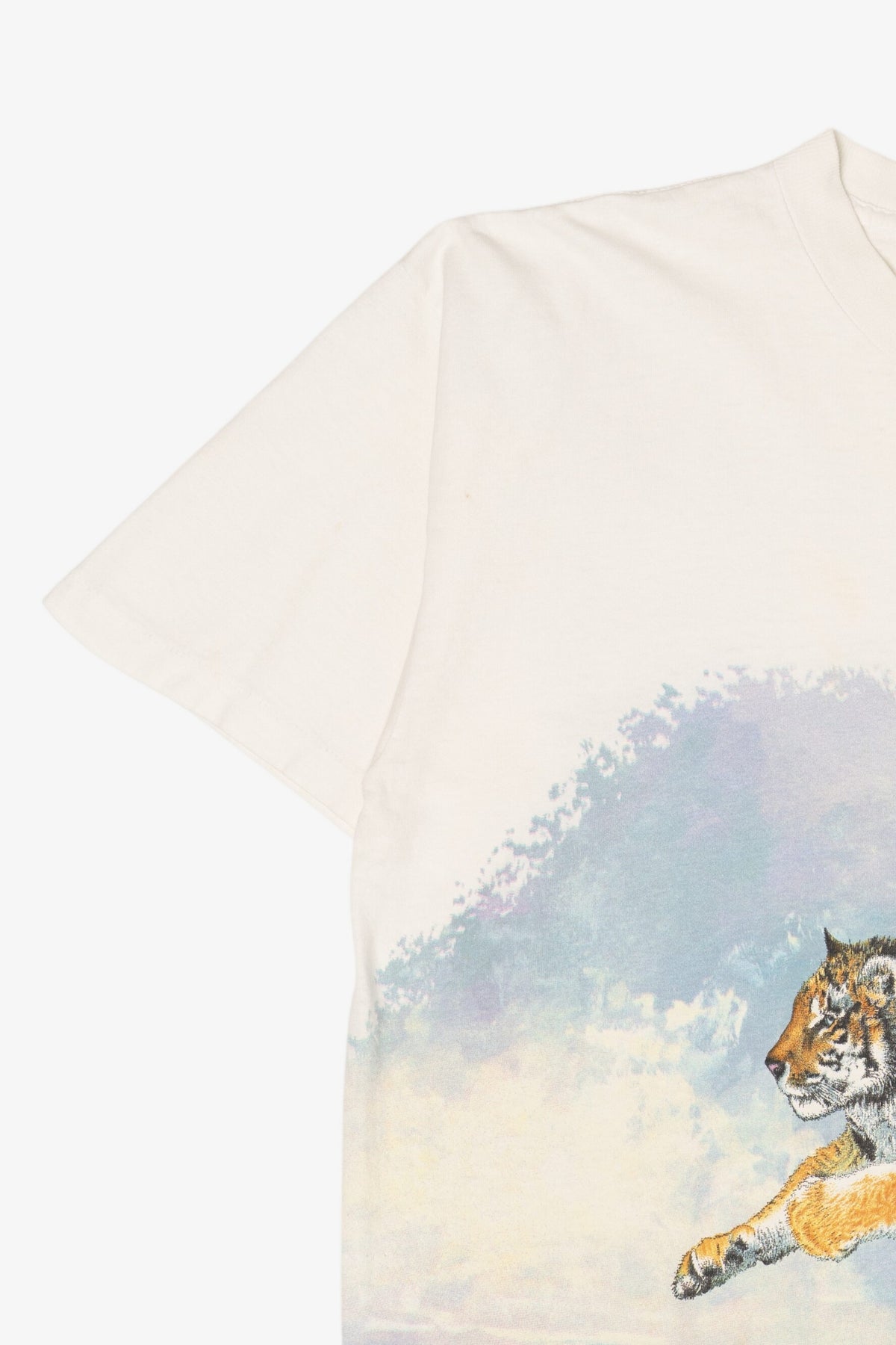 Vintage Tiger Wrap Around Single Stitch T-Shirt (1990s)